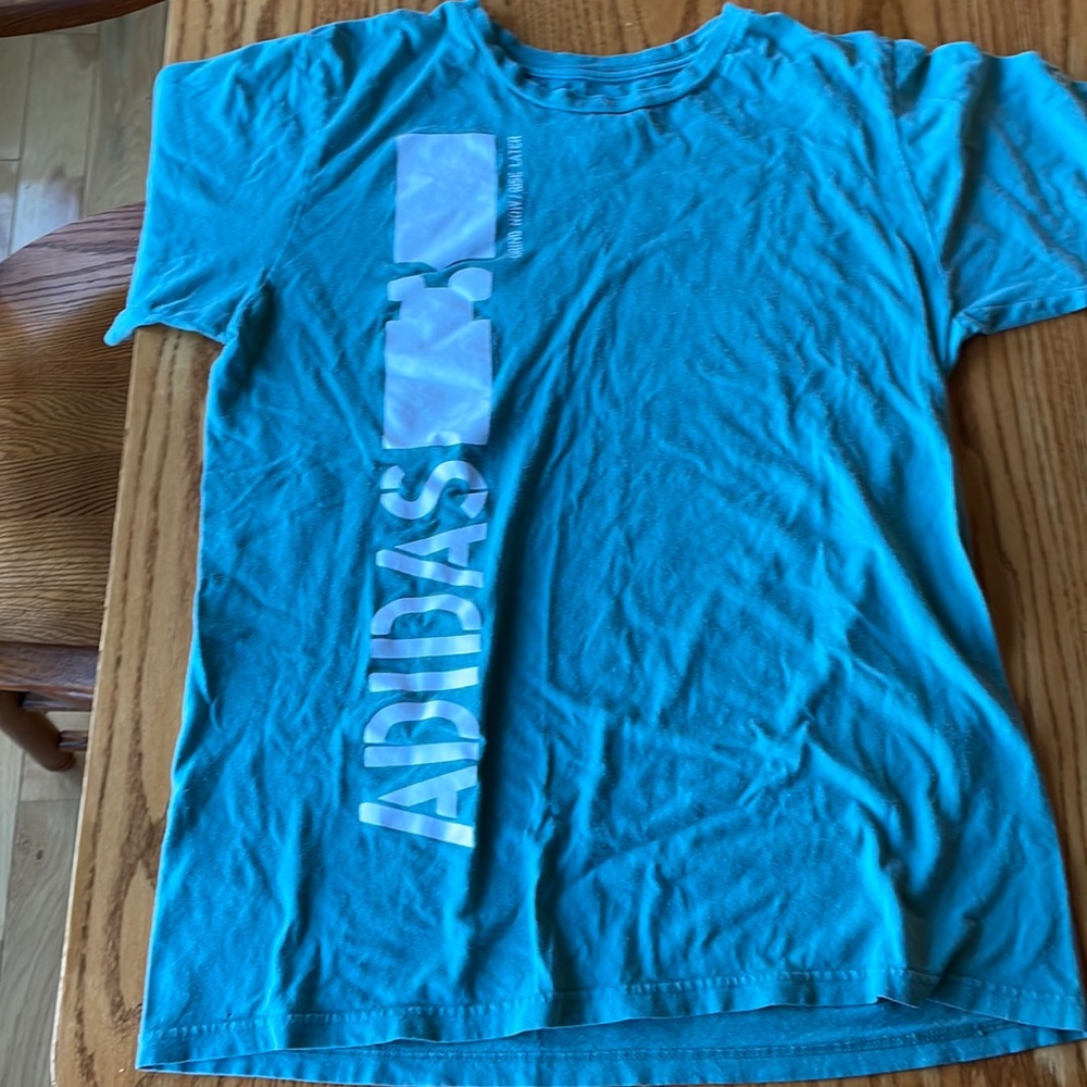 Adidas T-Shirt